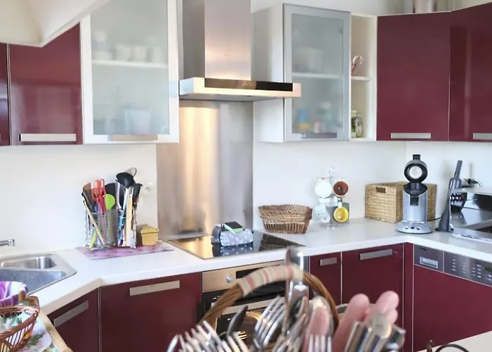 La Terrasse Fleurie, F3-residence Piscine Tennis Apartment *