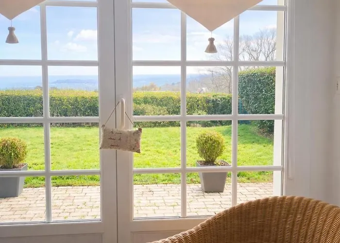 La Terrasse Fleurie, F3-residence Piscine Tennis Apartment